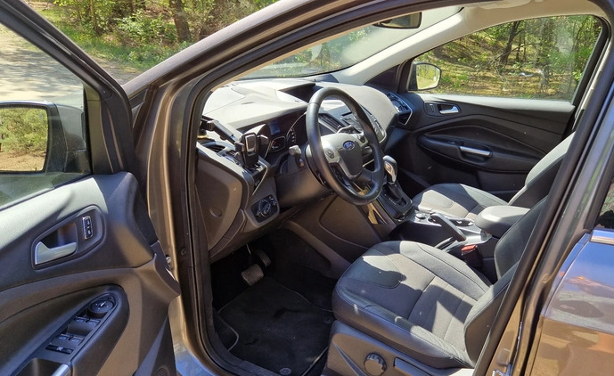 Ford Kuga cena 63000 przebieg: 35800, rok produkcji 2013 z Legionowo małe 529